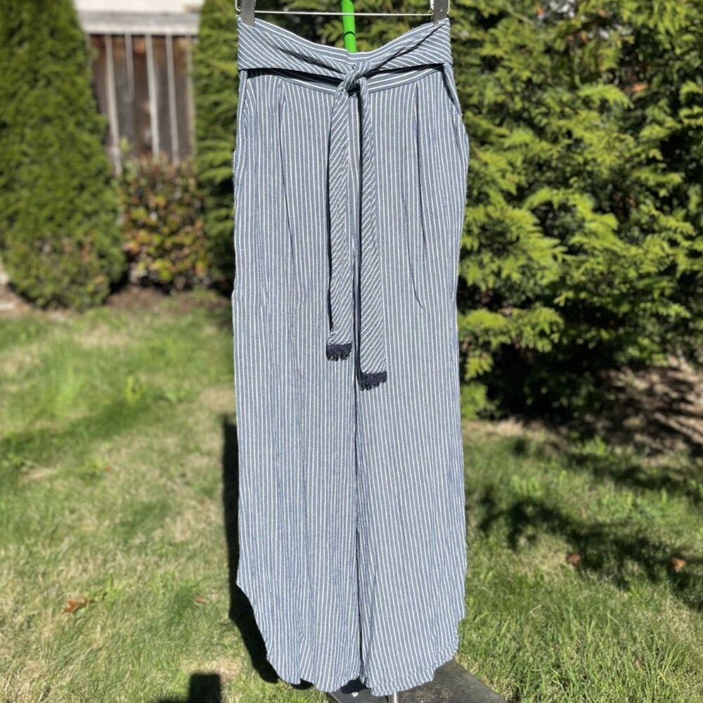 Ariat Wide Leg Pants Women's Medium Blue White Striped Paperbag Waist Tie Belt